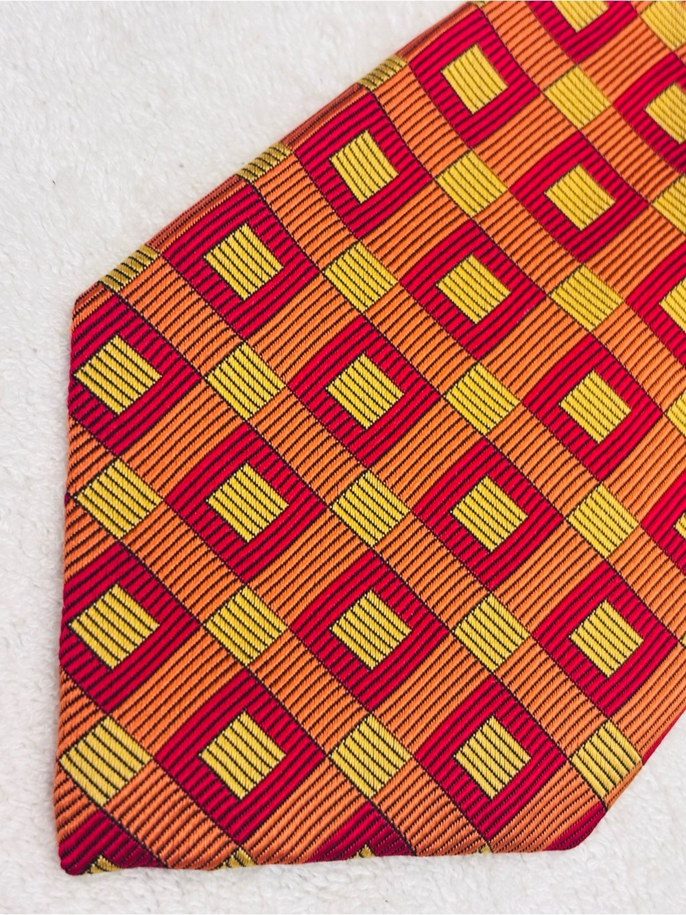 Brand New Stylish Tie By Hickey Freeman - Tie Width Is 4 Inches